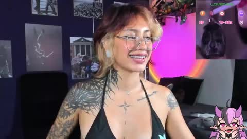 Snapshot of succubus_girl_ chatting on March 2025 10:42:01 PM Alexy online show from March 2025 10:42:01 PM