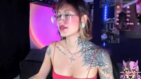 Snapshot of succubus_girl_ chatting on September 2025 12:11:02 AM Alexy online show from September 2025 12:11:02 AM