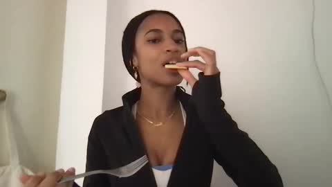 Succubus Sirena online show from April 2026 11:44:01 AM