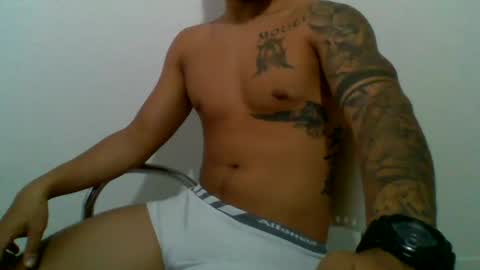 Snapshot of suetsemsay chatting on February 2025 09:01:01 PM suetsemsay online show from February 2025 09:01:01 PM