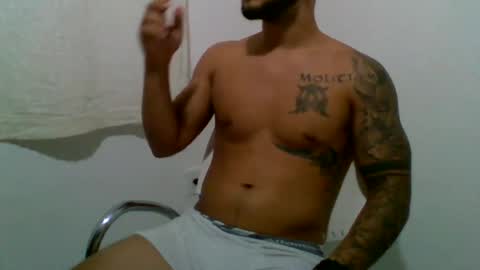 Snapshot of suetsemsay chatting on February 2025 09:27:02 PM suetsemsay online show from February 2025 09:27:02 PM