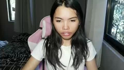 Snapshot of sugar_holly96 chatting on April 2026 05:32:01 AM sugar_holly96 online show from April 2026 05:32:01 AM