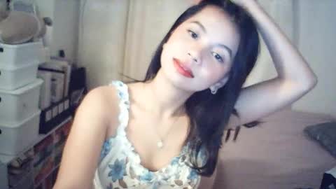 Rosiee online show from March 2026 06:26:01 PM