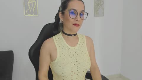 sugar_milff online show from January 2026 02:21:02 PM