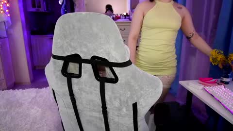 Rikki online show from March 2026 08:12:01 PM