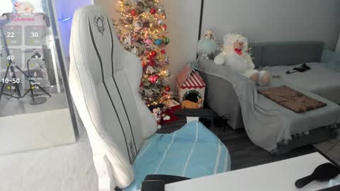 Kinga online show from December 2024 09:43:01 PM