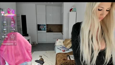 Kinga online show from December 2025 04:29:02 AM