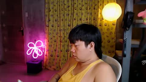 Niko online show from November 2025 06:12:01 PM