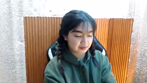 Snapshot of sugarcaramel chatting on February 2025 04:33:01 PM Sugar online show from February 2025 04:33:01 PM