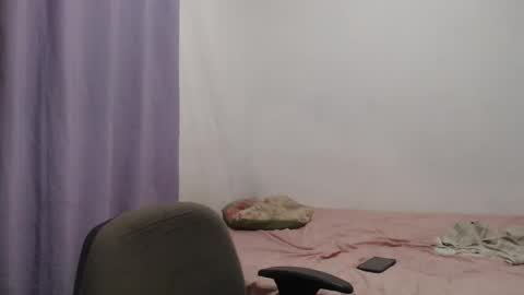 sour candy online show from December 2025 01:08:01 PM