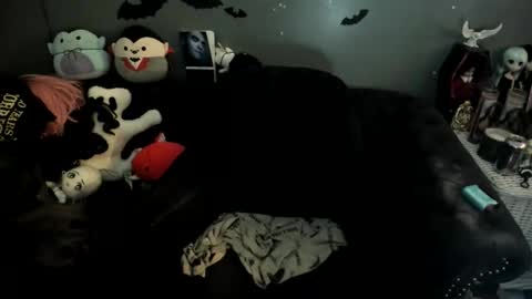 Sugary online show from November 2025 02:44:02 AM