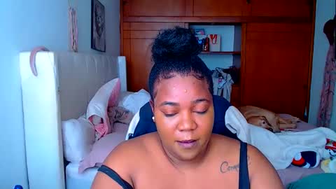 Cami   Back in 2 hours online show from October 2025 07:11:02 PM