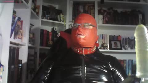 Snapshot of sumisolatex chatting on October 2025 06:57:02 PM Sumisolatex online show from October 2025 06:57:02 PM