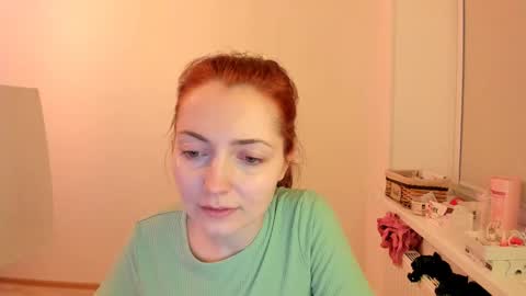 Summer Preston online show from December 2024 01:03:01 PM