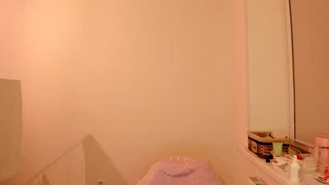 Summer Preston online show from March 2025 01:12:01 AM