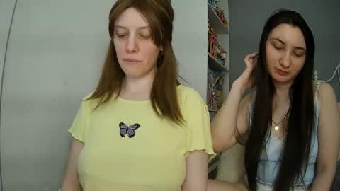 summerbluesky online show from May 2026 04:04:01 PM