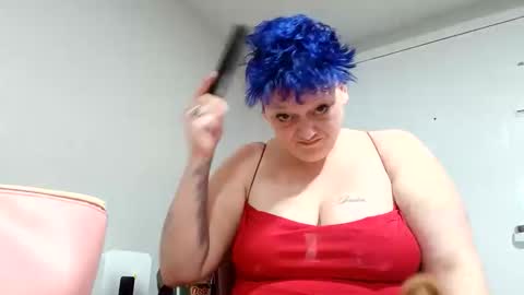 Summer Divine online show from November 2025 02:21:02 AM