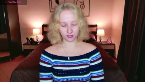 Snapshot of summerjem chatting on November 2025 04:01:02 AM summerjem online show from November 2025 04:01:02 AM