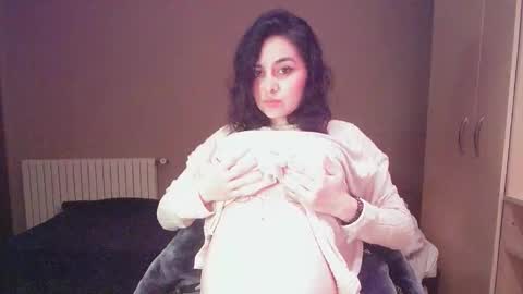 Summer online show from November 2025 06:35:01 PM