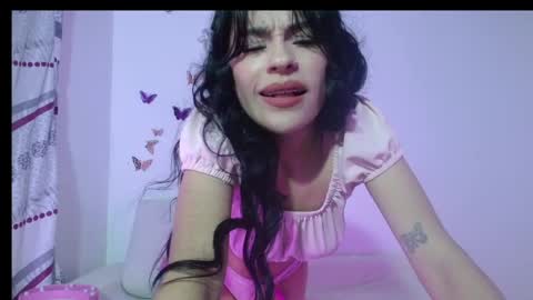 Snapshot of summerpurple chatting on October 2025 03:17:02 AM SUMMER online show from October 2025 03:17:02 AM