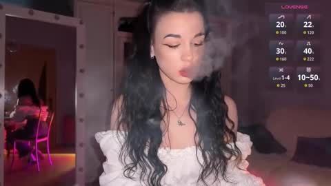 Miss Nelly online show from December 2025 06:52:01 AM