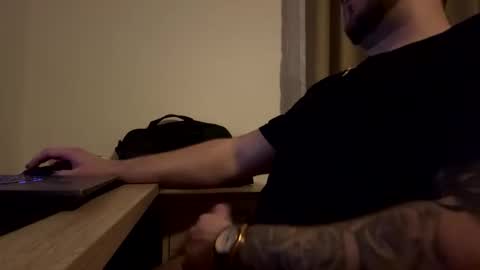 Snapshot of sun_is_dark chatting on March 2026 05:27:01 PM Luka online show from March 2026 05:27:01 PM