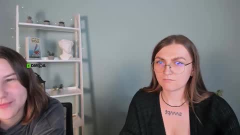 Snapshot of sun_julia chatting on November 2025 03:44:01 PM sun_julia online show from November 2025 03:44:01 PM