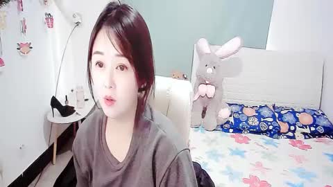 Snapshot of sun_yummy chatting on January 2025 06:07:02 AM Lucis online show from January 2025 06:07:02 AM