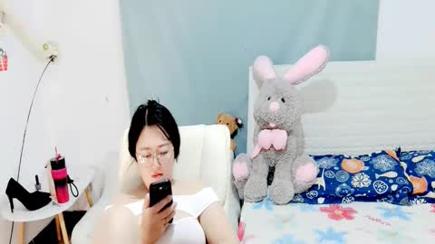 Snapshot of sun_yummy chatting on January 2025 09:52:01 AM Lucis online show from January 2025 09:52:01 AM