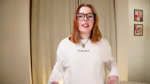 Snapshot of sunann_ chatting on March 2026 04:44:02 PM Molly online show from March 2026 04:44:02 PM