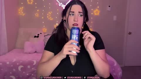 sundaemoon online show from September 2025 03:06:02 AM