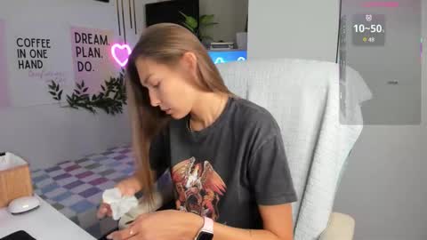 Sofia online show from September 2025 11:25:01 AM