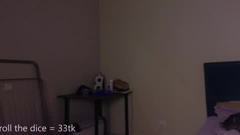 Amy online show from November 2025 09:14:02 PM