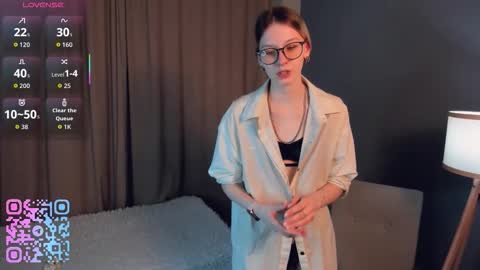 Kiki online show from March 2026 01:12:02 AM