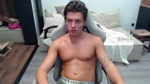 Alice and Sergey online show from October 2025 07:24:02 PM