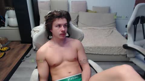 Snapshot of sunny1girl chatting on February 2026 04:25:01 PM Alice and Sergey online show from February 2026 04:25:01 PM