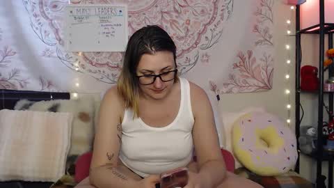 Snapshot of sunny420princess chatting on May 2026 08:15:01 PM Sunny420 online show from May 2026 08:15:01 PM