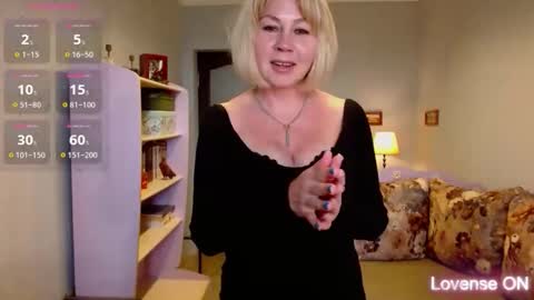 Snapshot of sunny_katty chatting on May 2026 10:24:02 AM Sunny Katty online show from May 2026 10:24:02 AM