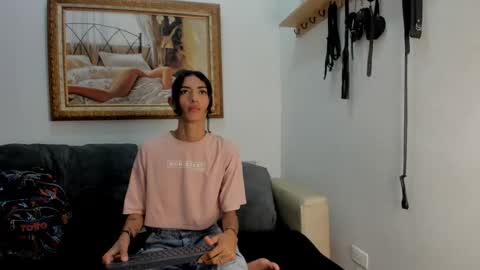 Snapshot of sunny_os chatting on December 2025 01:58:02 AM Sunny online show from December 2025 01:58:02 AM