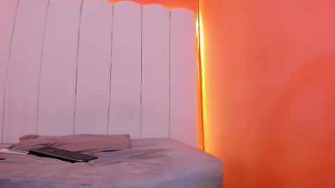 Snapshot of sunny_os chatting on January 2026 08:25:02 PM Sunny online show from January 2026 08:25:02 PM