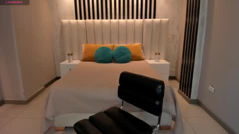 Sunny Rivers online show from February 2026 05:33:01 PM