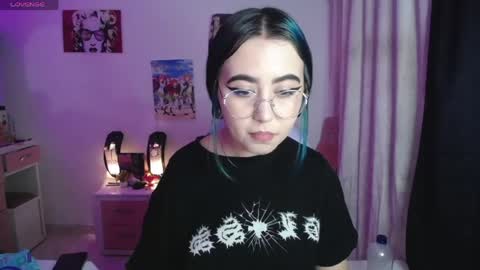 Snapshot of sunset_pienk chatting on May 2026 05:04:02 AM Sunset online show from May 2026 05:04:02 AM