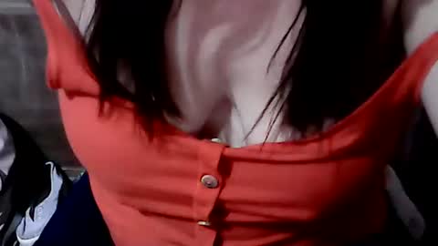 Snapshot of sunshine_38 chatting on January 2025 12:17:01 AM sunshine_38 online show from January 2025 12:17:01 AM