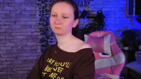 Snapshot of sunshine_blaze chatting on May 2026 01:28:01 PM Alice online show from May 2026 01:28:01 PM