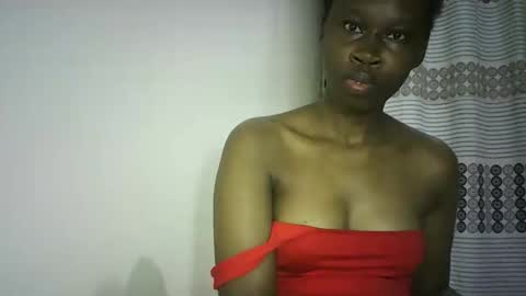 Snapshot of sunshine_g chatting on April 2026 03:17:02 PM Sunshine online show from April 2026 03:17:02 PM