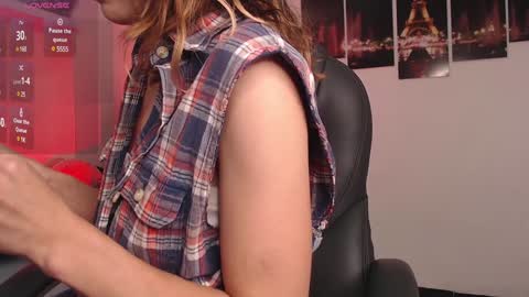 Snapshot of sunshine_gh1 chatting on January 2025 12:36:01 PM Sunshine online show from January 2025 12:36:01 PM