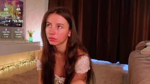 Snapshot of sunshinegirlx chatting on April 2026 07:47:01 AM Alice online show from April 2026 07:47:01 AM