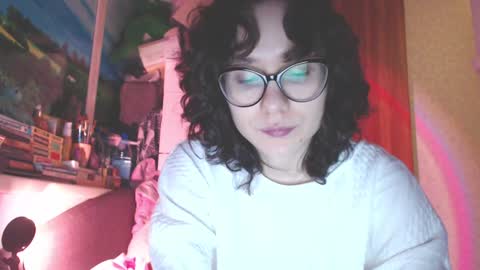 Snapshot of sunshinehella chatting on December 2024 12:23:02 PM Hella online show from December 2024 12:23:02 PM