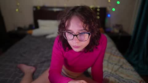 Snapshot of sunshinehella chatting on February 2025 04:02:01 PM Hella online show from February 2025 04:02:01 PM