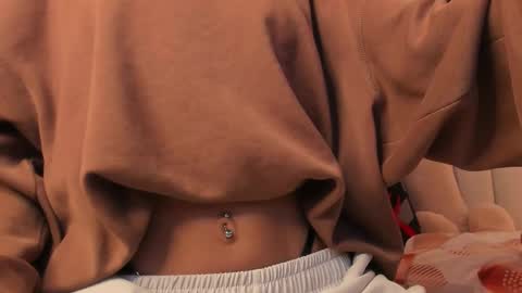 Valentina online show from November 2025 12:38:01 PM